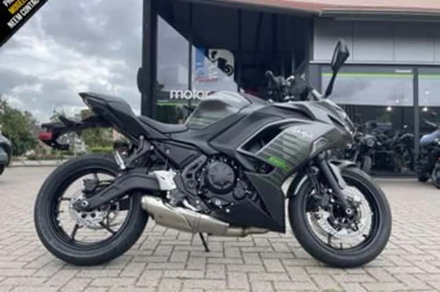 Kawasaki Ninja 650 (2026) thumbnail 1
