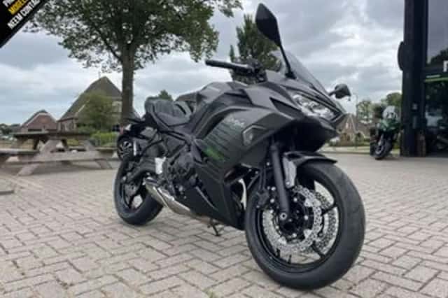 Kawasaki Ninja 650 (2026) thumbnail 2