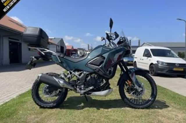 Kawasaki KLE500 SE (2026) thumbnail 1