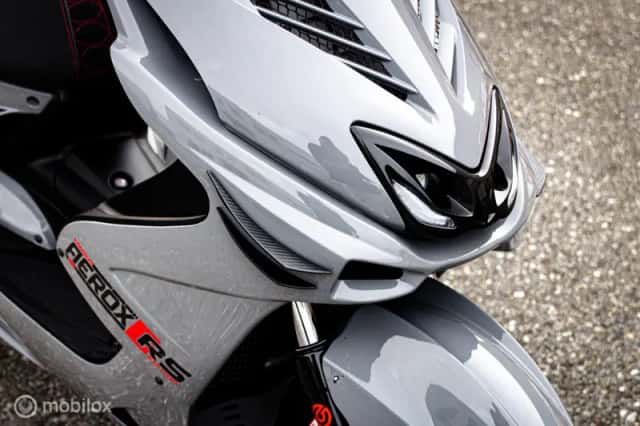 Yamaha Aerox Audi RS edition motorscooter (2007) thumbnail 5