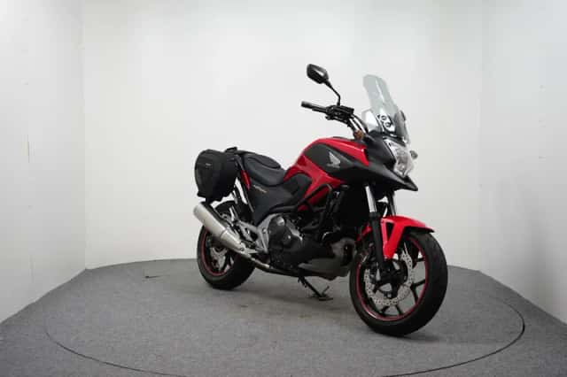 Honda NC750 XA (2014) thumbnail 2