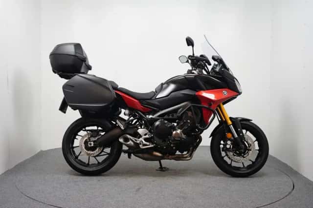 Honda VFR800 (2000) thumbnail 1