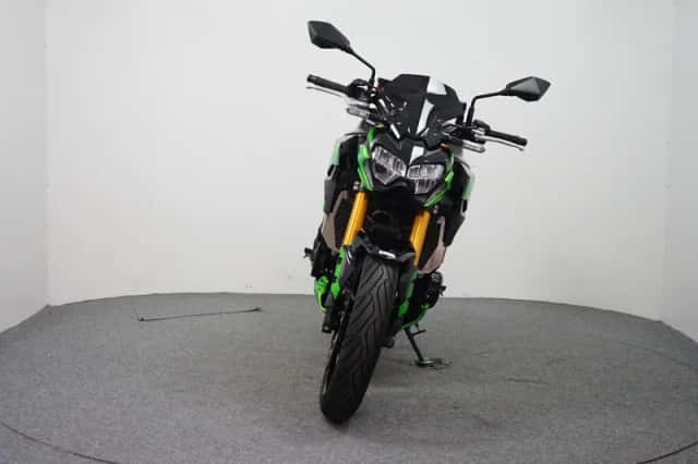 Kawasaki Z900 (2024) thumbnail 3