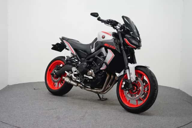 Yamaha MT-09 (2019) thumbnail 2