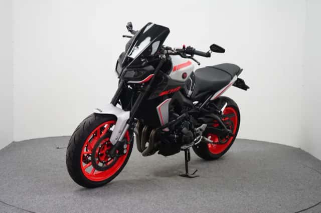 Yamaha MT-09 (2019) thumbnail 4