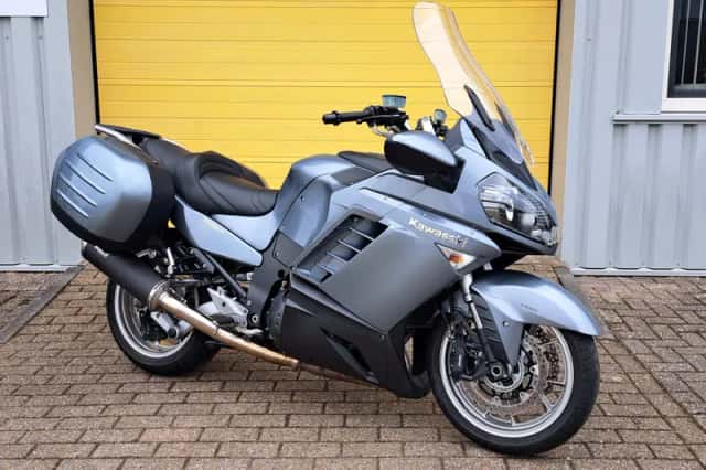Kawasaki GTR 1400 (2007) thumbnail 1