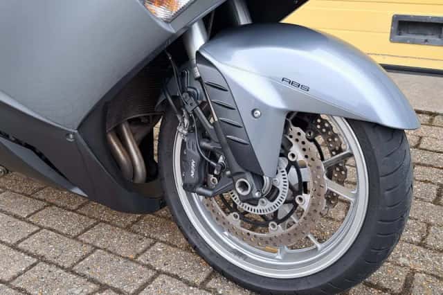 Kawasaki GTR 1400 (2007) thumbnail 6