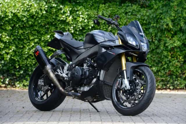 Aprilia Tuono V4 1100 RR (2019) thumbnail 2
