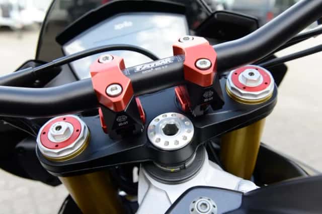 Aprilia Tuono V4 1100 RR (2019) thumbnail 5