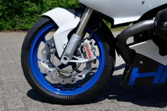 BMW HP2 Sport (2009) thumbnail 6