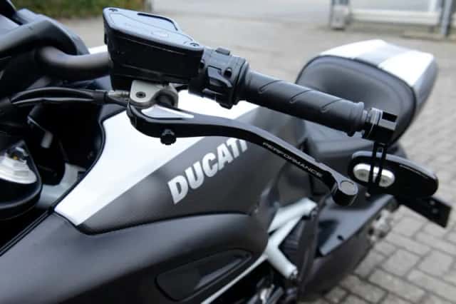 Ducati Diavel (2016) thumbnail 6