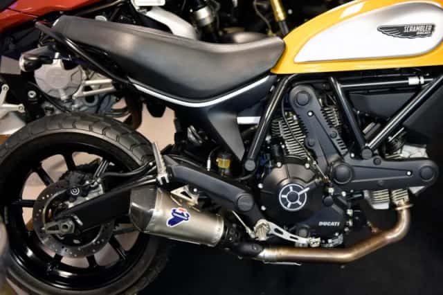 Ducati Scrambler SIXTY 2 (2016) thumbnail 5