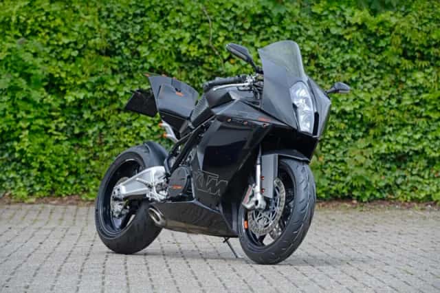 KTM 1190 RC8 (2011) thumbnail 2