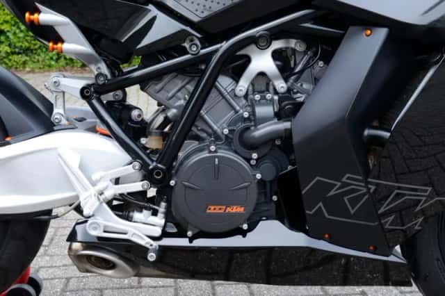 KTM 1190 RC8 (2011) thumbnail 6