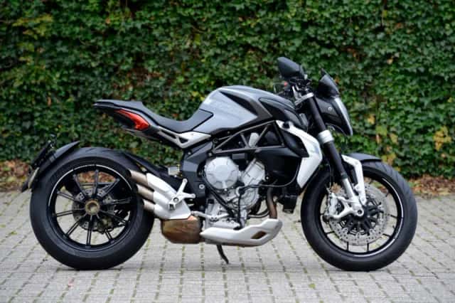 MV Agusta Dragster 800 (2015) thumbnail 1
