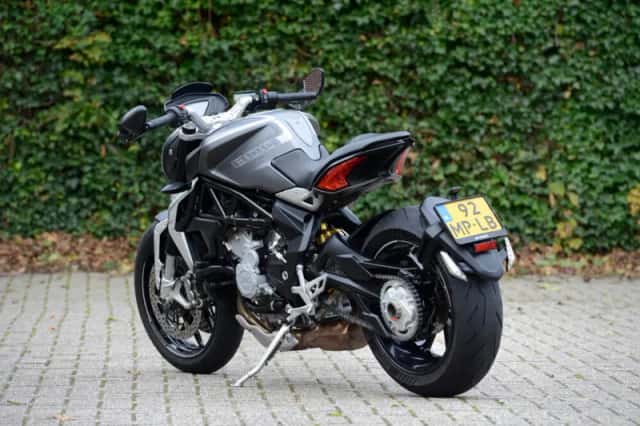 MV Agusta Dragster 800 (2015) thumbnail 4