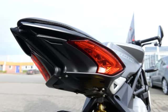 MV Agusta Dragster 800 (2015) thumbnail 6