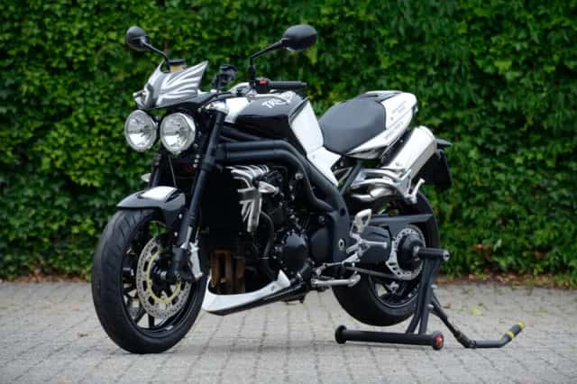 Triumph Speed Triple (2014) thumbnail 3