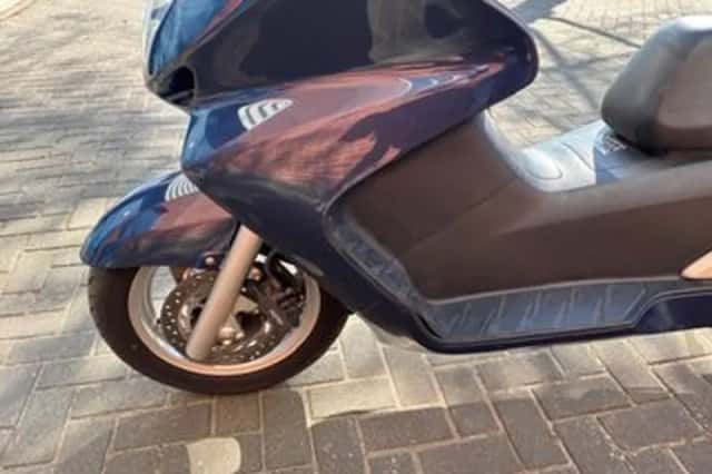 Honda Silver Wing 600 (2002) thumbnail 3