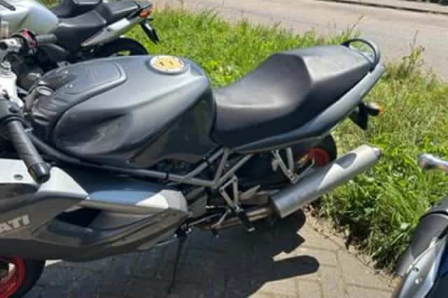 Ducati ST 4S (2004) thumbnail 2