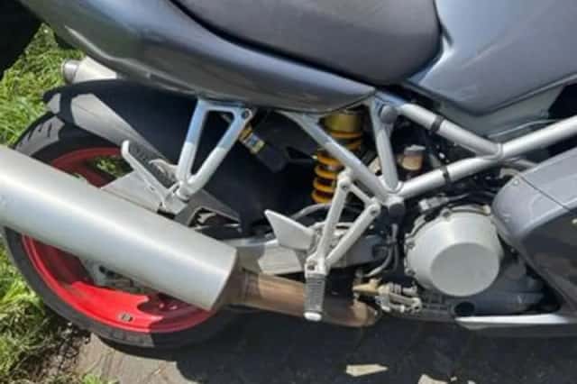 Ducati ST 4S (2004) thumbnail 5