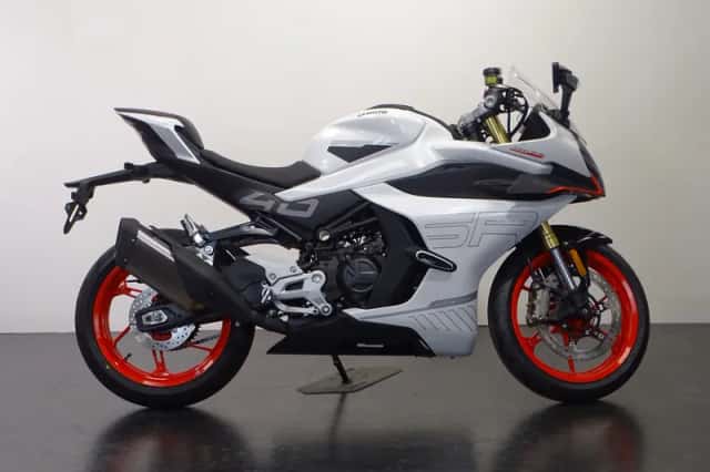CFMoto 450 SR (2025) thumbnail 1