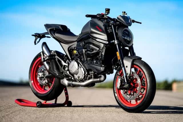 Ducati Monster (2024) thumbnail 2