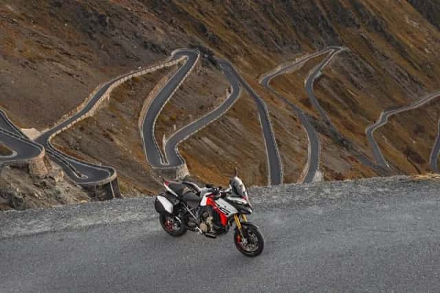 Ducati Multistrada V4 RS (2026) thumbnail 1