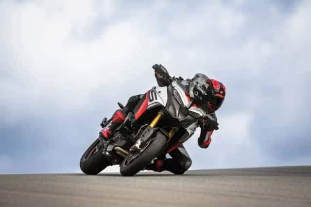 Ducati Multistrada V4 RS (2026) thumbnail 4