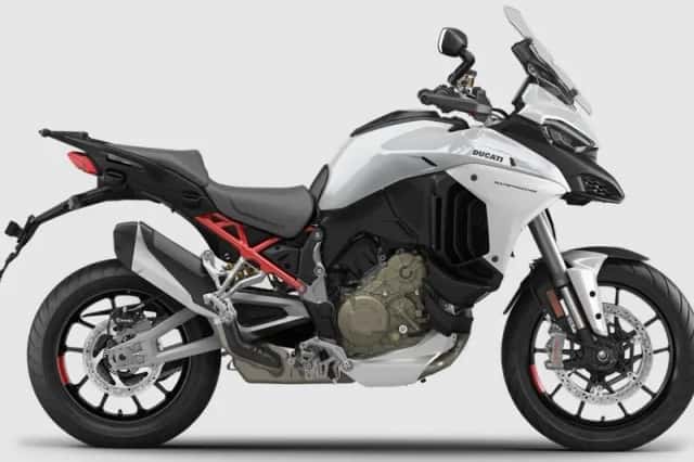 Ducati Multistrada V4S (2024) thumbnail 3