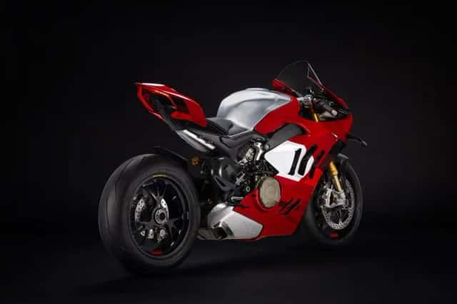 Ducati Panigale V4 R (2024) thumbnail 3