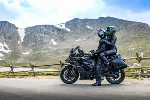 Kawasaki Ninja 1100 (2026) thumbnail 1