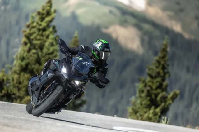 Kawasaki Ninja 1100 (2026) thumbnail 2