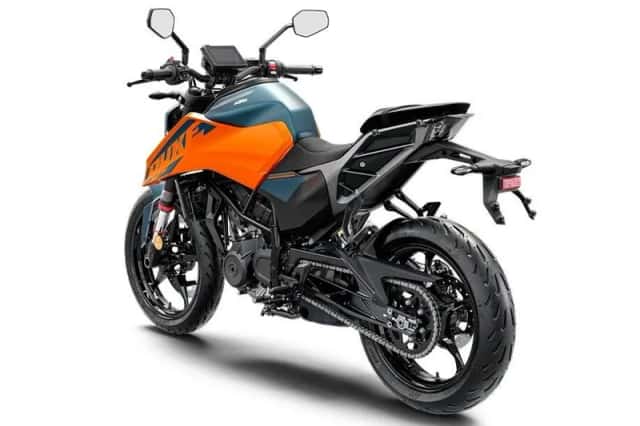 KTM 125 Duke (2025) thumbnail 1