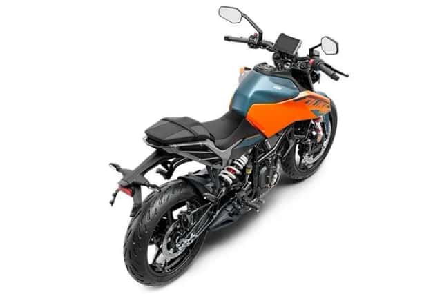 KTM 125 Duke (2025) thumbnail 4