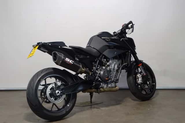 KTM 890 Duke (2021) thumbnail 3