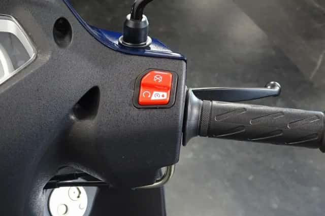 Suzuki Adress 125 (2024) thumbnail 3