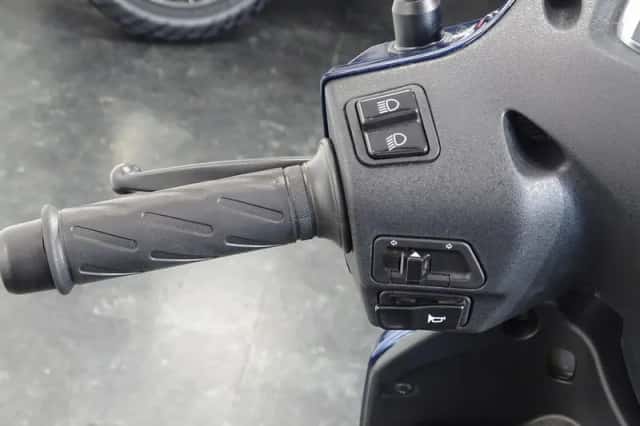 Suzuki Adress 125 (2024) thumbnail 5