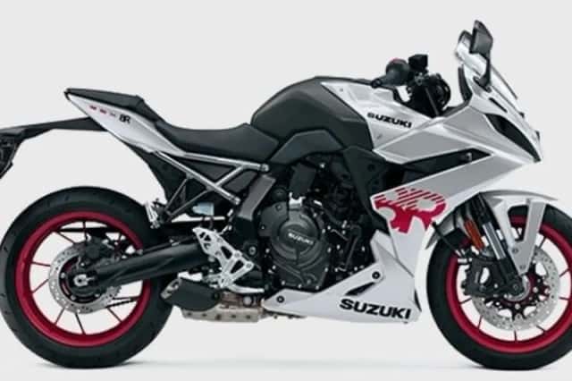 Suzuki GSX-8R (2025) thumbnail 1