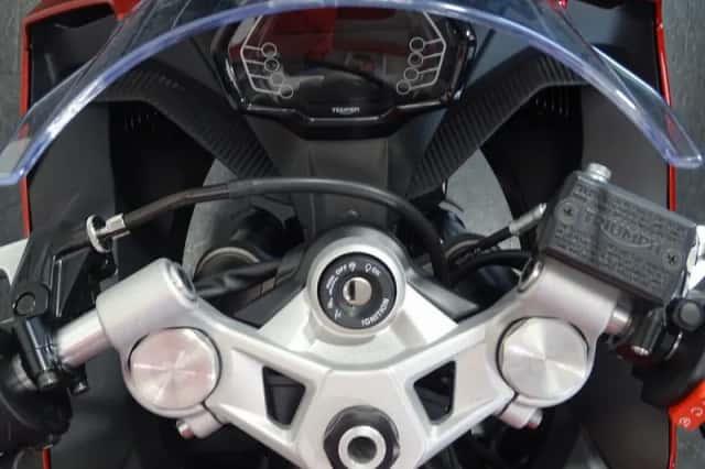 Triumph Daytona 660 (2026) thumbnail 2