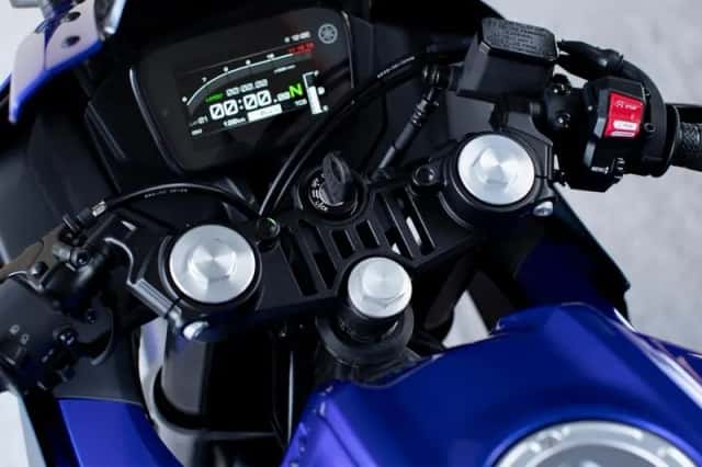 Yamaha YZF-R125 (2024) thumbnail 3