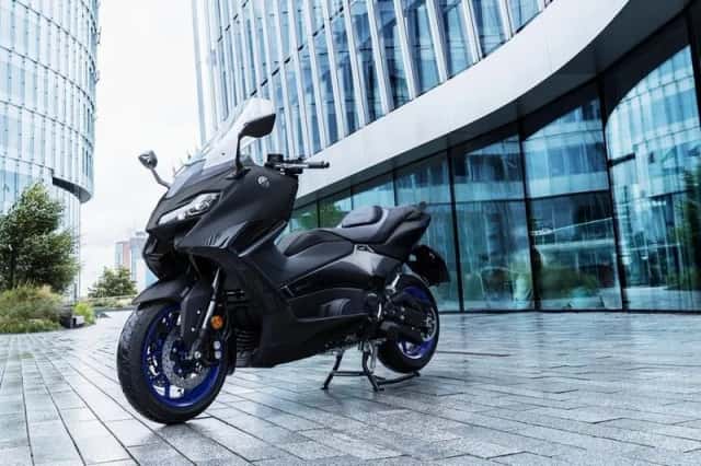 Yamaha T MAX (2024) thumbnail 2