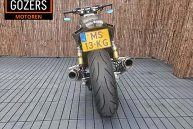 Yamaha VMX 1200 V-MAX (1991) thumbnail 6