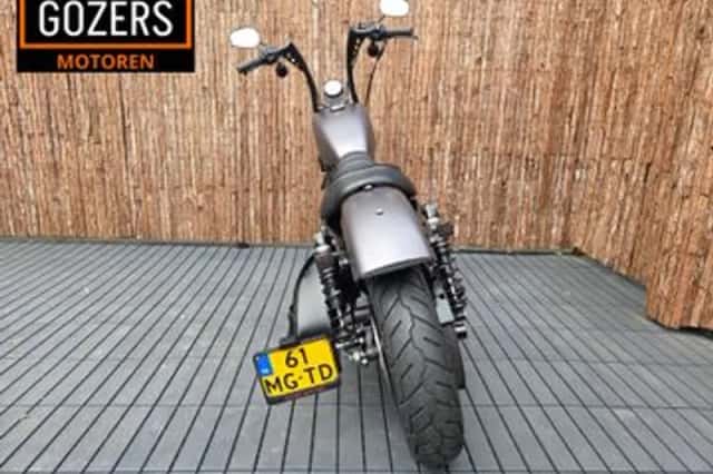 Harley-Davidson Sportster (2016) thumbnail 6