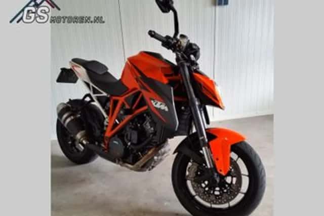 KTM 1290 SuperDuke R (2014) thumbnail 2