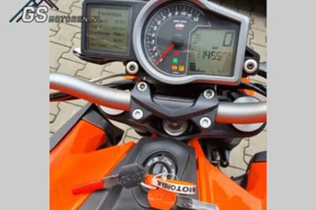 KTM 1290 SuperDuke R (2014) thumbnail 5
