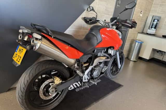 Aprilia Pegaso 650 (2006) thumbnail 3