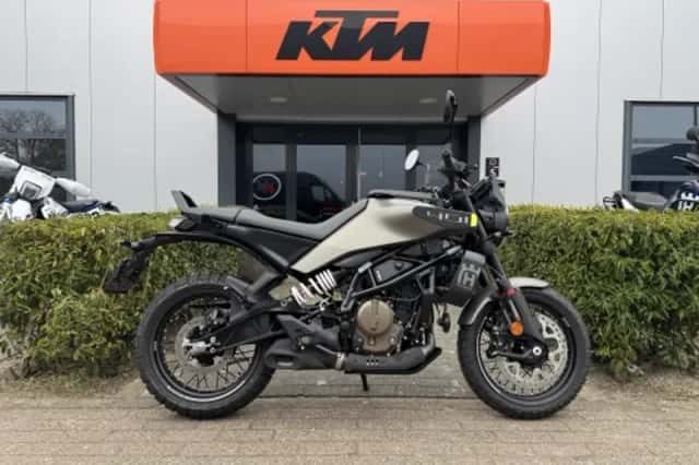Husqvarna Svartpilen 401 (2024) thumbnail 2