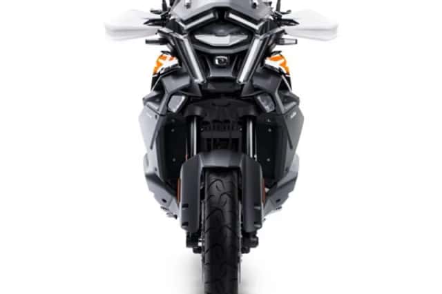 KTM Adventure (2026) thumbnail 3