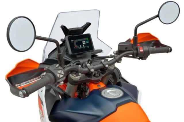 KTM Adventure (2026) thumbnail 3